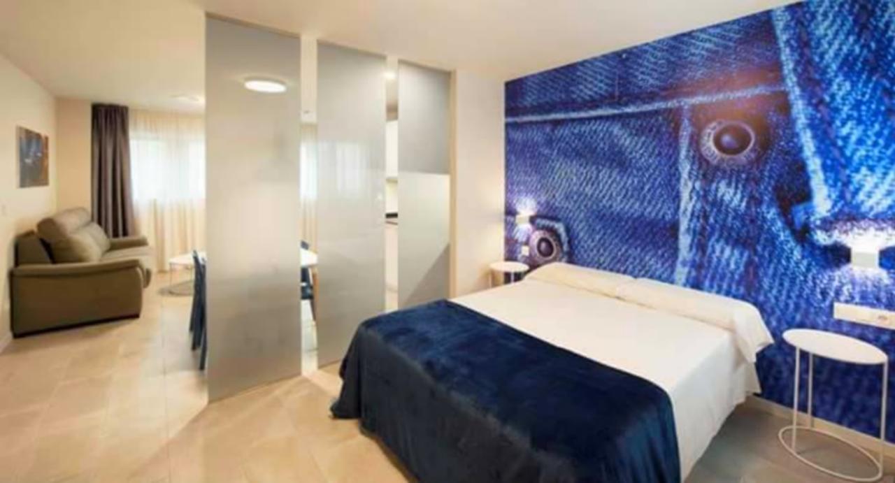 Apartamentos Divan Vitoria-Gasteiz Bagian luar foto